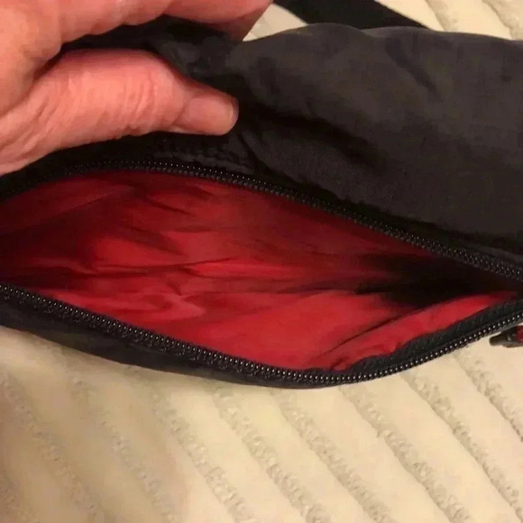 Urban Trek Cool Gear crossbody bag - Picture 5 of 11